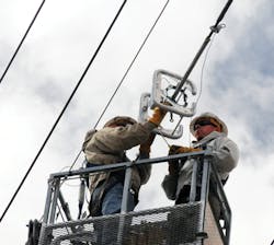 Tdworld Com Sites Tdworld com Files Uploads 2013 12 008 Edm Bare Hand Installation040 Tdworld Com Sites Tdworld com Files Uploads 2013 12 008 Edm Bare Hand Installation040