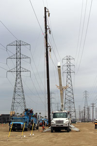 Tdworld Com Sites Tdworld com Files Uploads 2014 06 Pg Ebakersfield Electric Trans 1477