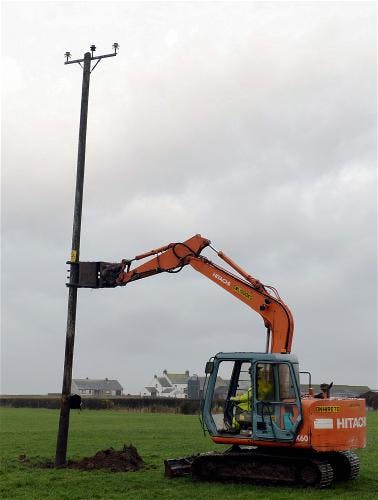 Tdworld Com Sites Tdworld com Files Uploads 2015 01 An Engineer From Electricity North West Removing Electricity Pole Near Mealo House Solway Coast In Cumbria
