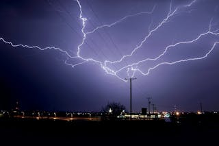 Www Tdworld Com Sites Tdworld com Files Srp 22 Lightning Powerlines Monsoons Final
