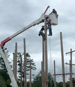 Www Tdworld Com Sites Tdworld com Files 33 901 Donald In Bucket Www Tdworld Com Sites Tdworld com Files 33 901 Donald In Bucket