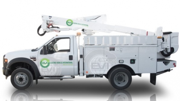 PGE Accepts Delivery of Range Extended Electric Vehicle Utility Trucks