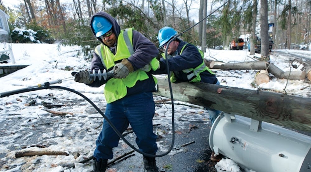 Con Edison linemen reconnect cables after a winter storm. The utility serving New York City and Westchester County, New York, has 34,000 miles of overhead cables. Photo courtesy of Con Edison.