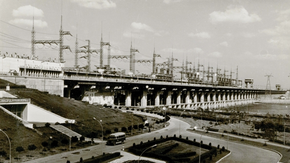 1961 Volzhskaya hydro power station with 25925MW capacity