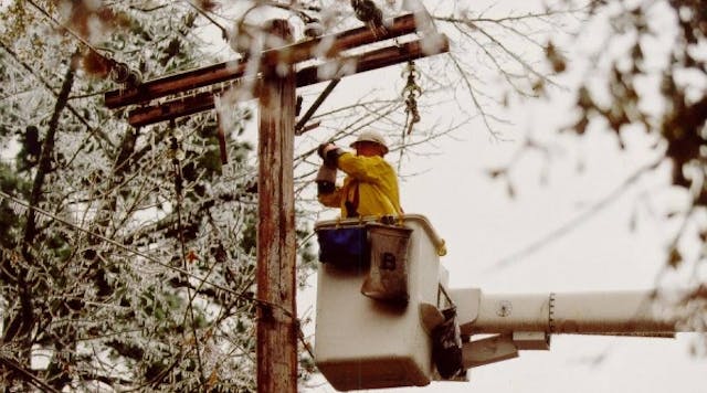 Throwback: Although the weather outside was frightful, that didn&rsquo;t stop Louisiana linemen from working through the holidays to restore power to thousands in northern Louisiana following the 2000 Christmas ice storm. Crews managed to restore power to all Louisiana customers by Dec. 29.