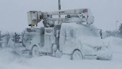 Linemans Spotlight record snowfall Linemans Spotlight record snowfall