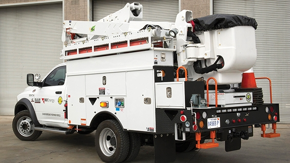NV Energy hybrid bucket trucks