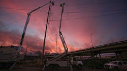 Where Entergy&rsquo;s 230-kV upgrade crossed the interstate near the Mercedes-Benz Superdome in New Orleans, work started early on weekend mornings with crews setting up for the pulls.