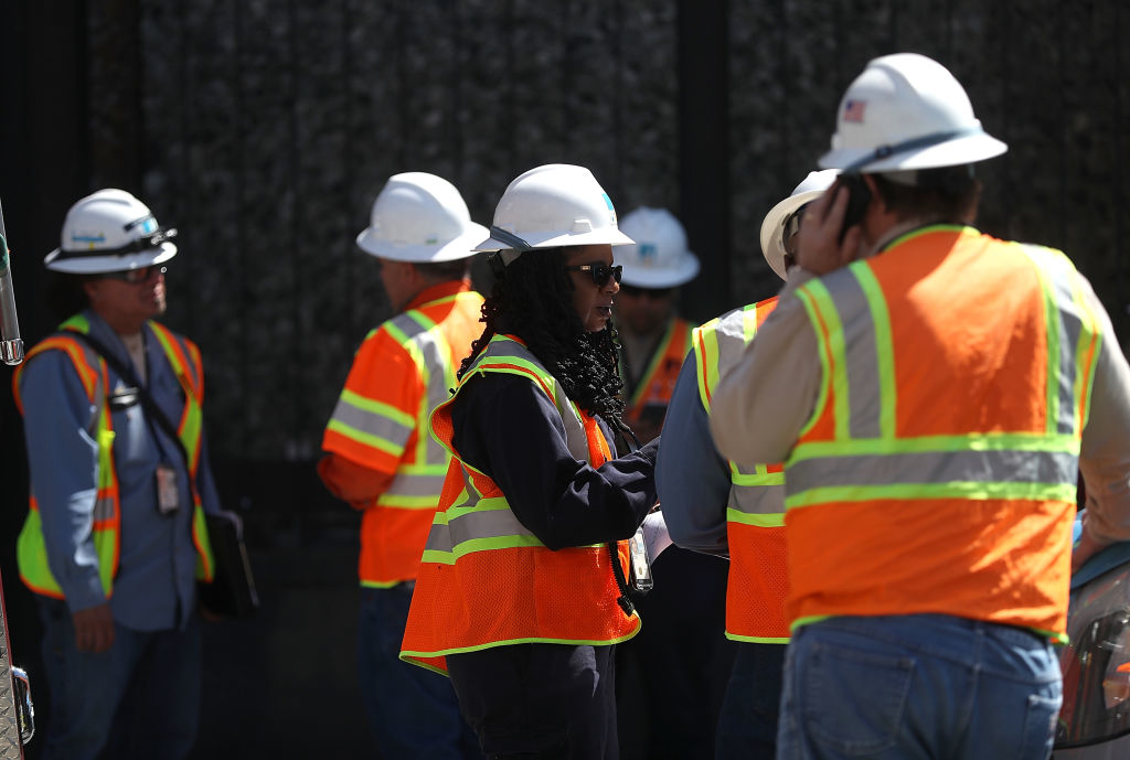 PG&E workers at substation fire
