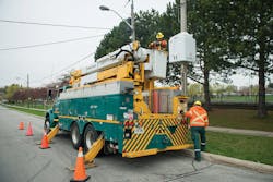 Toronto Hydro, Pole-Mounted Battery Toronto Hydro, Pole-Mounted Battery