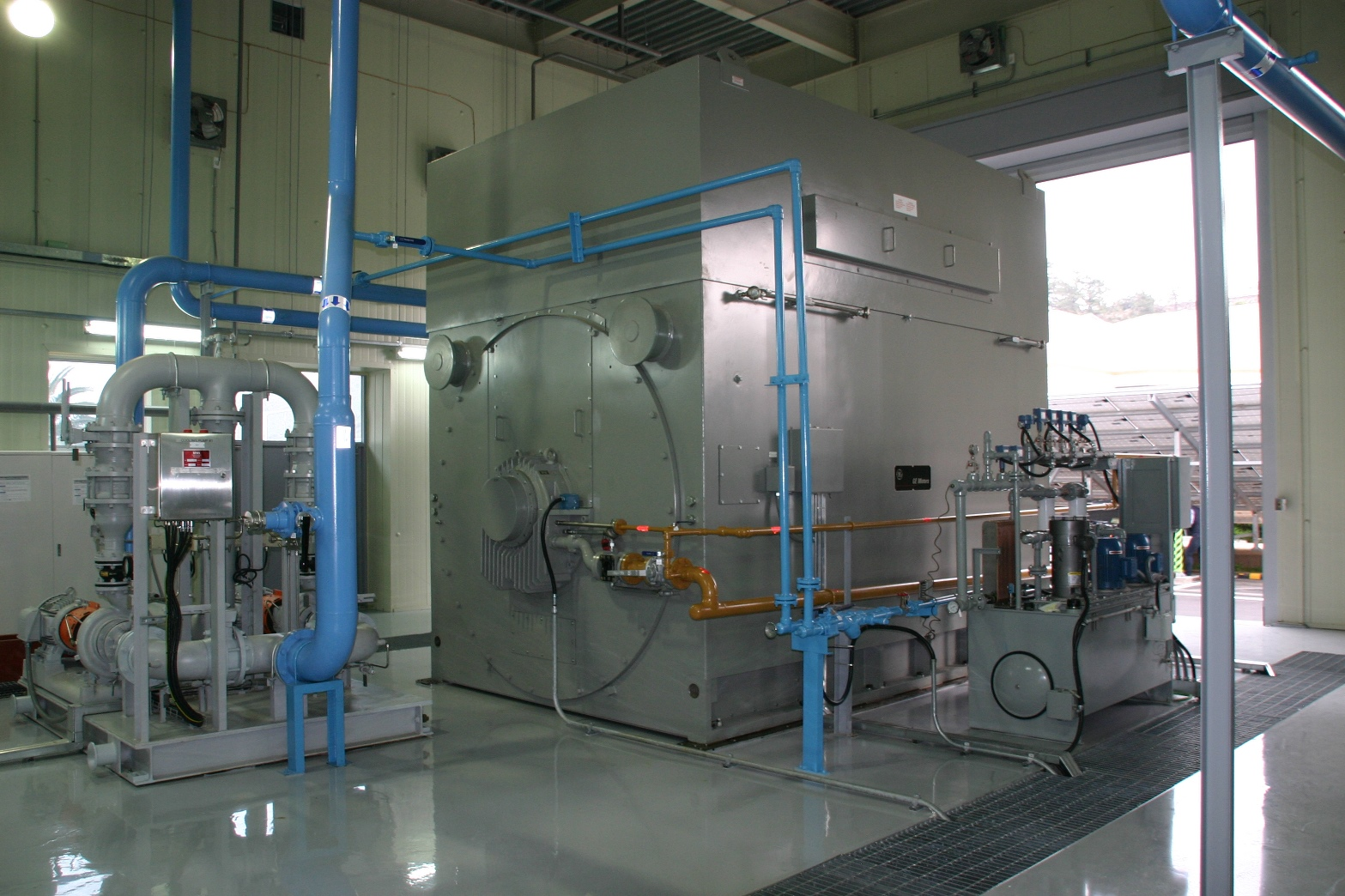 sychronous condenser