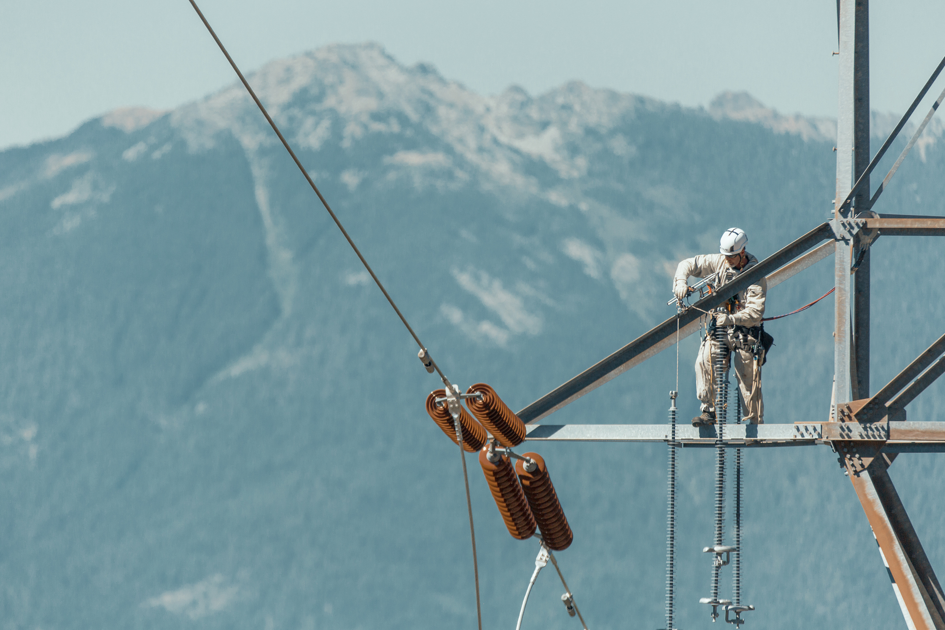 lineman preps insulators
