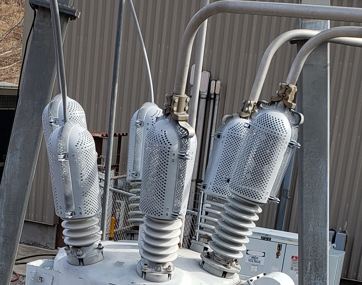 Bushing Guard Video Image 5e70e53ea9697