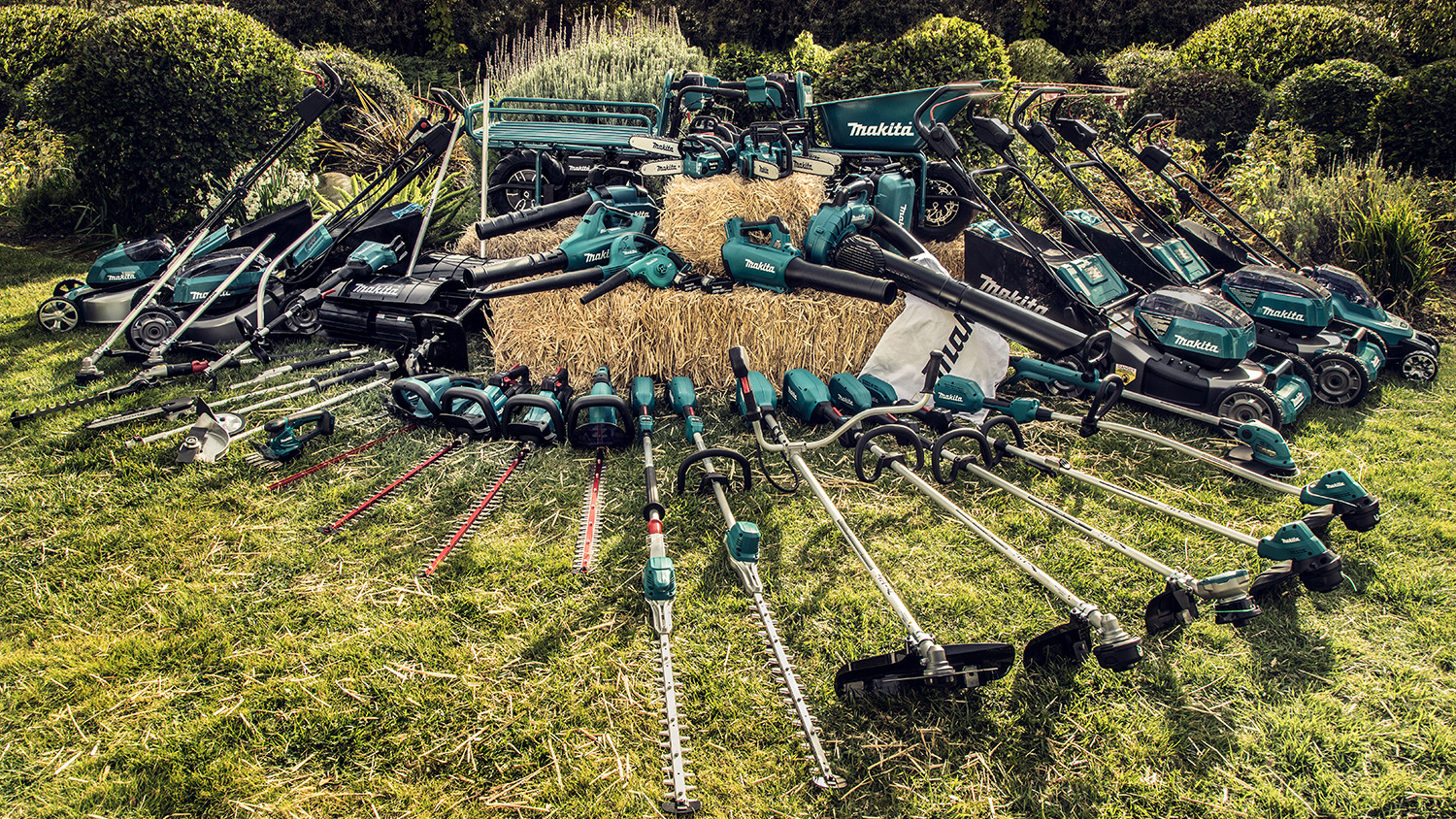 Makita Rulesthe Out 1588375831431 Hr 5ecc2def85b5c