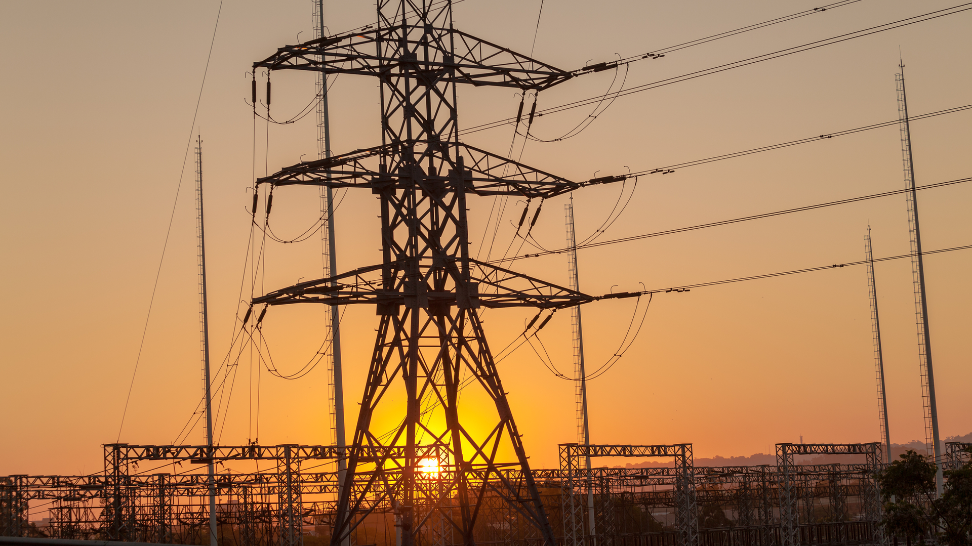 Tower Station Id26545417 C2 A9 Chris Van Lennep Dreamstime com 5ece2eb469e79