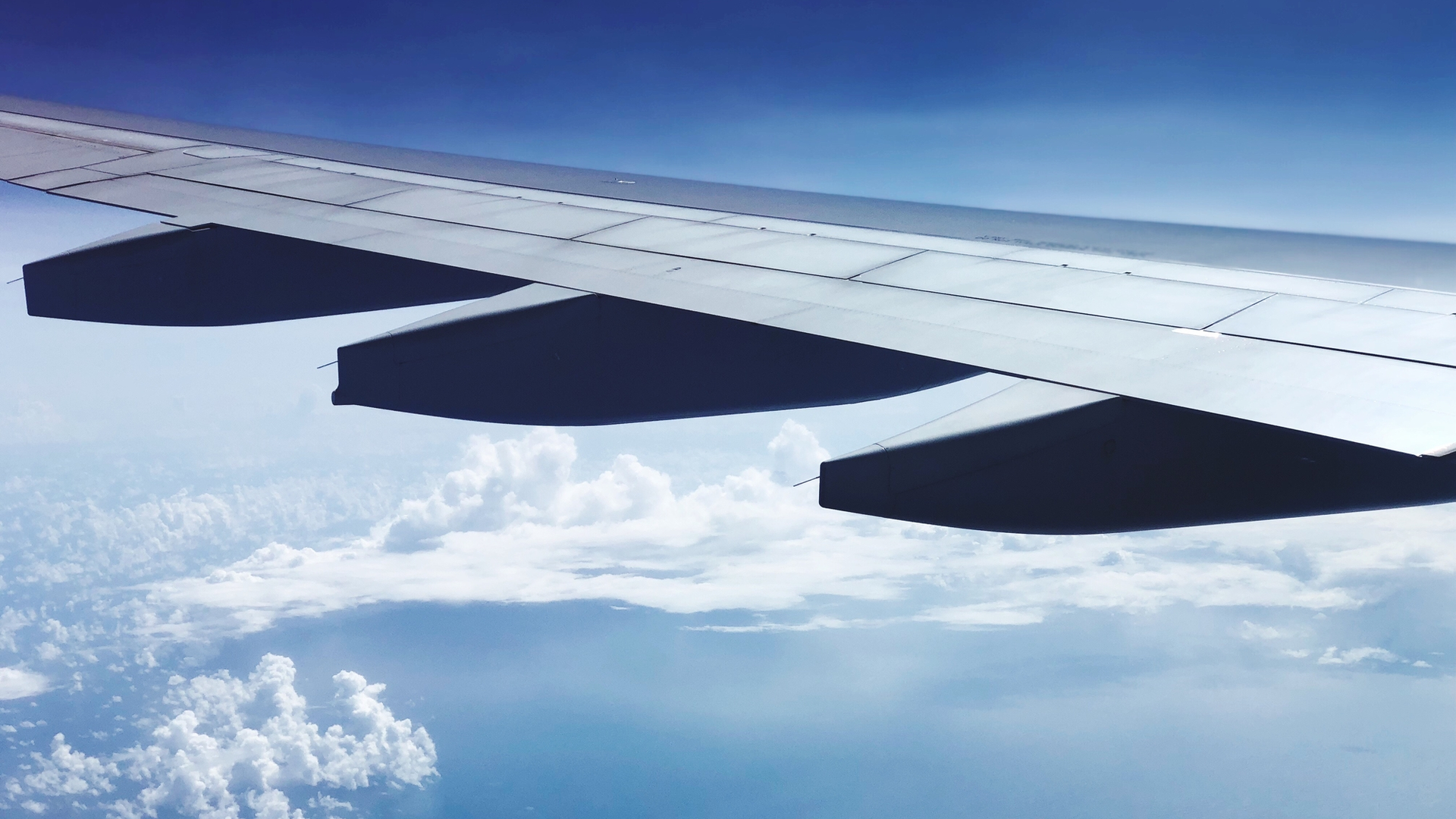 Airplane Travel Id 127611592 Dreamstime com 5eda63904402c