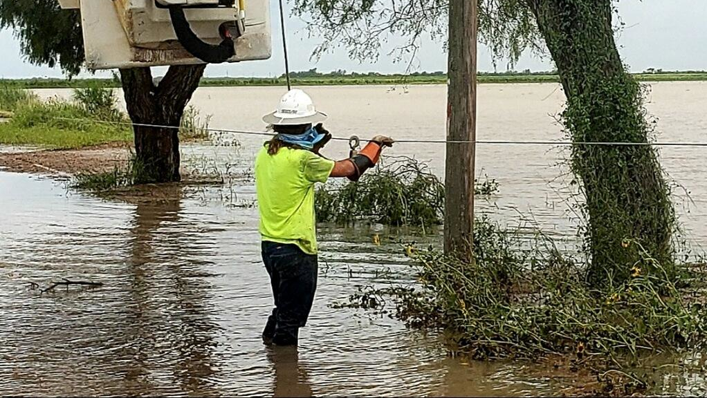 Hurricane Hanna Aep Texas Twitter 5f216b91323bb