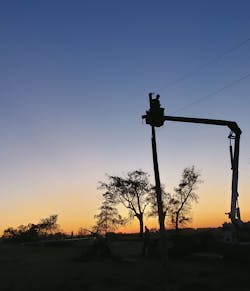 Alliant Energy crews were joined by crews from across the country and Canada. Crews worked day and night to restore power as quickly and safely as possible. Alliant Energy crews were joined by crews from across the country and Canada. Crews worked day and night to restore power as quickly and safely as possible.