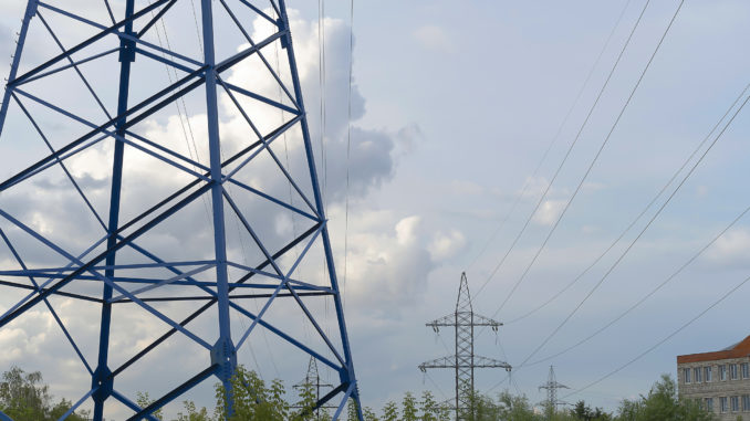 Transmission Line Photo Sergei Telenkov 5f9326302f16e