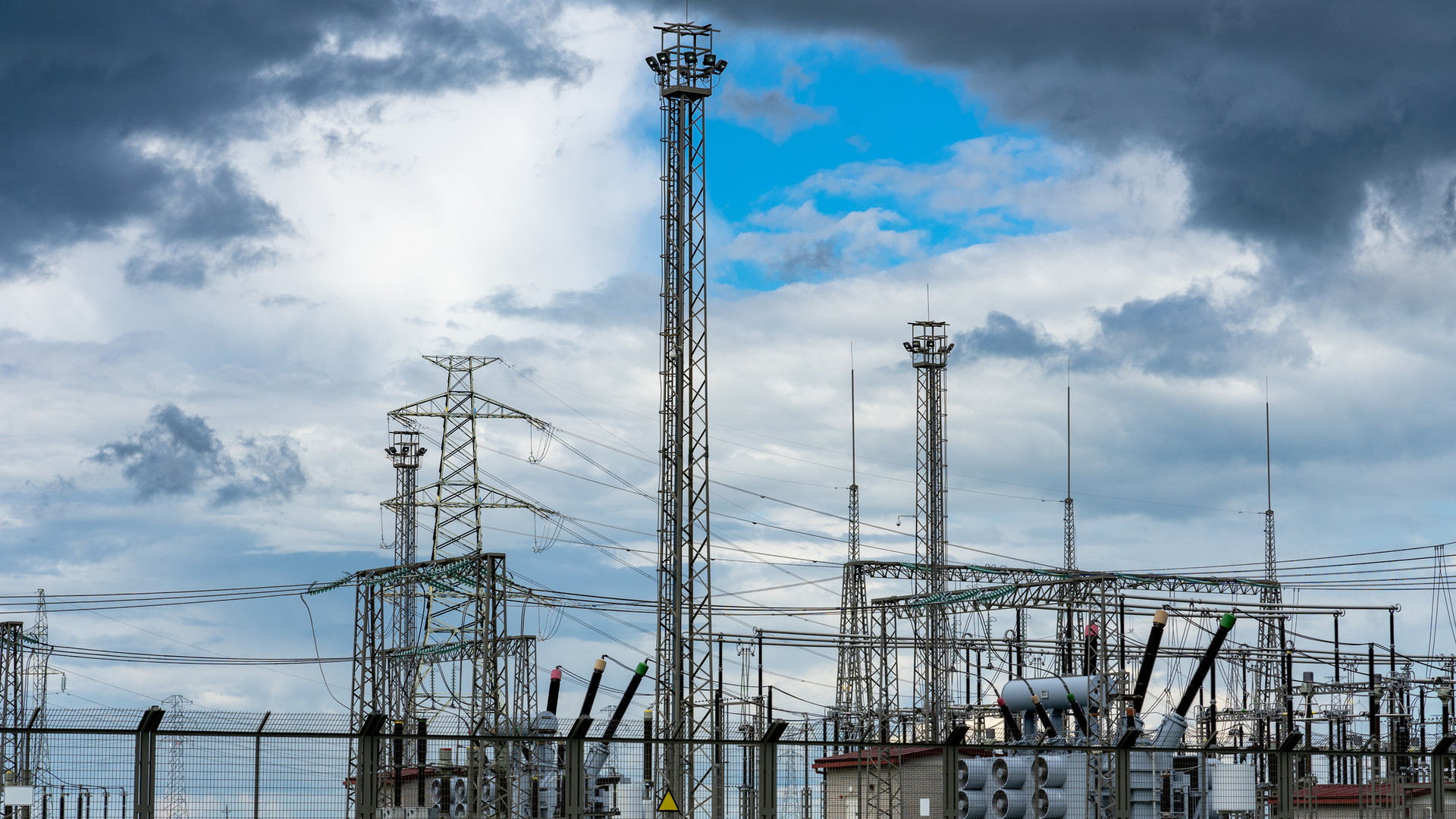 Distribution Grid Power Getty 5f75c23c5e2c3