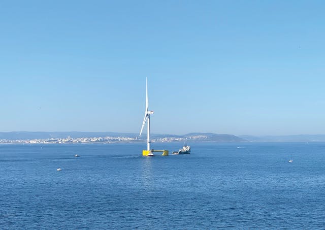 The last platform of the world&rsquo;s first semi-submersible floating wind farm sets sail from Ferrol&rsquo;s Port.