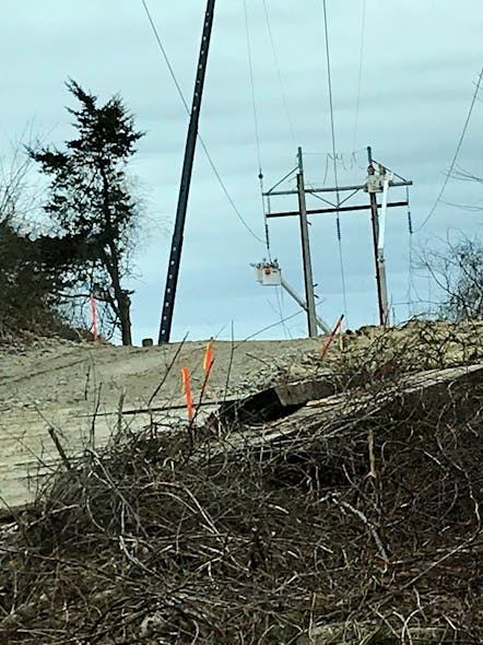 Contractor Trains Crews on Live-Line Work Methods | T&D World