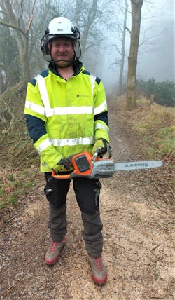 Ssen Adam Tollefsen Holding Electric Ground Saw Ssen Adam Tollefsen Holding Electric Ground Saw