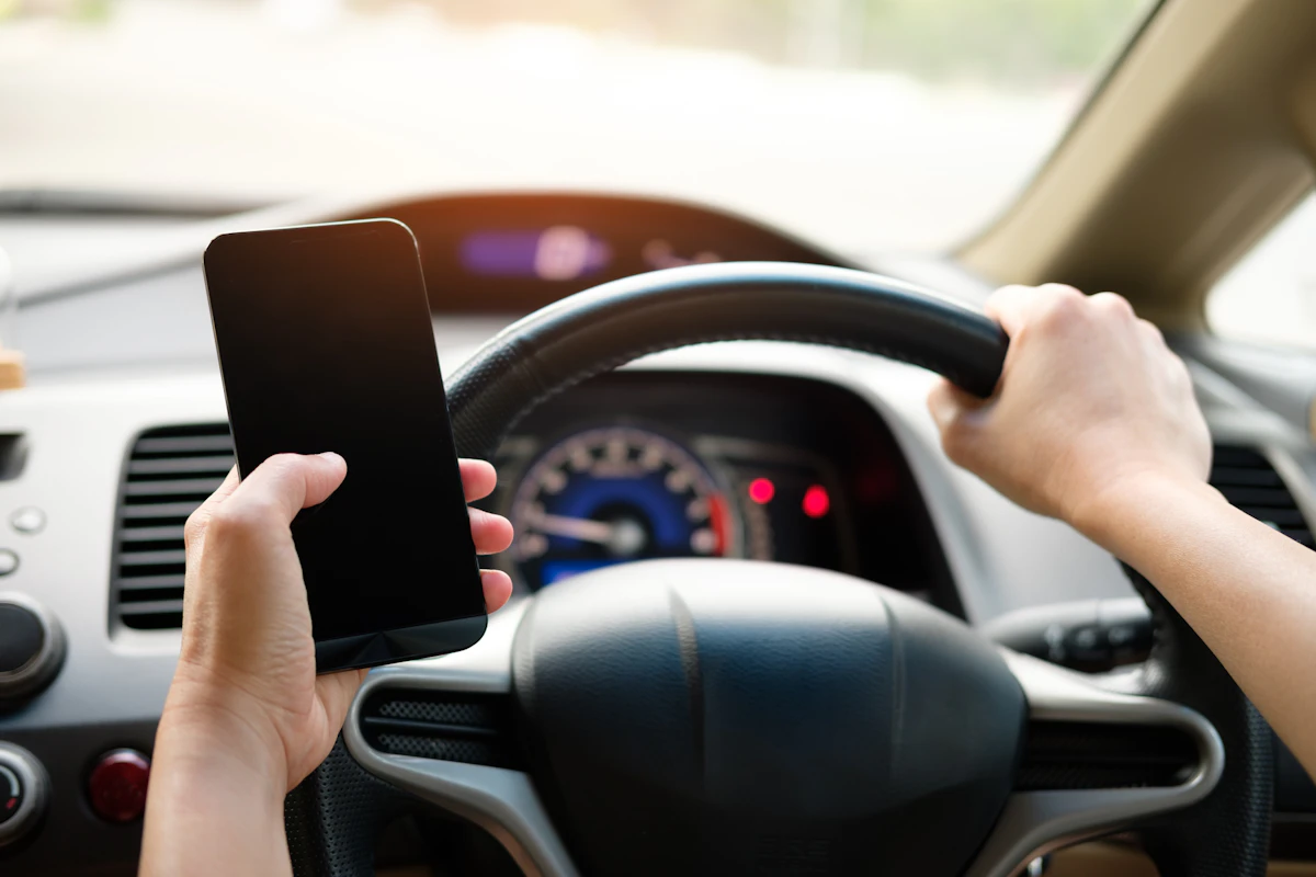 Safety Spotlight The Dangers Of Distracted Driving T D World Cell Phone Violation Ca 2022