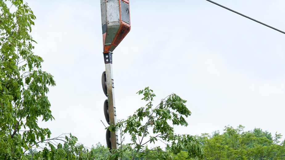 Met Ed Aerial Saw 60a23d33f127b