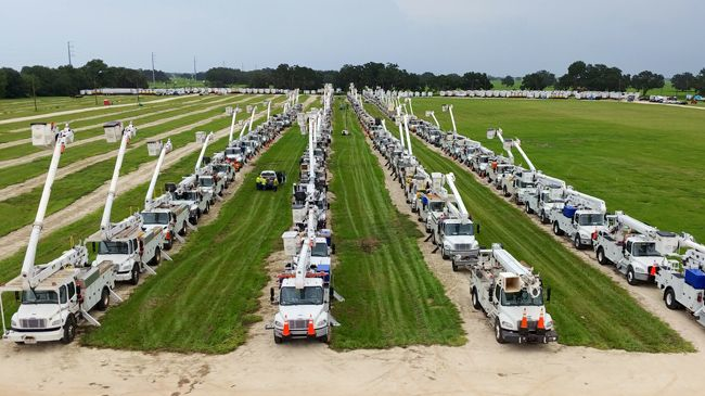 Line Of Trucks 650 Mid 60e81a1eedc9d