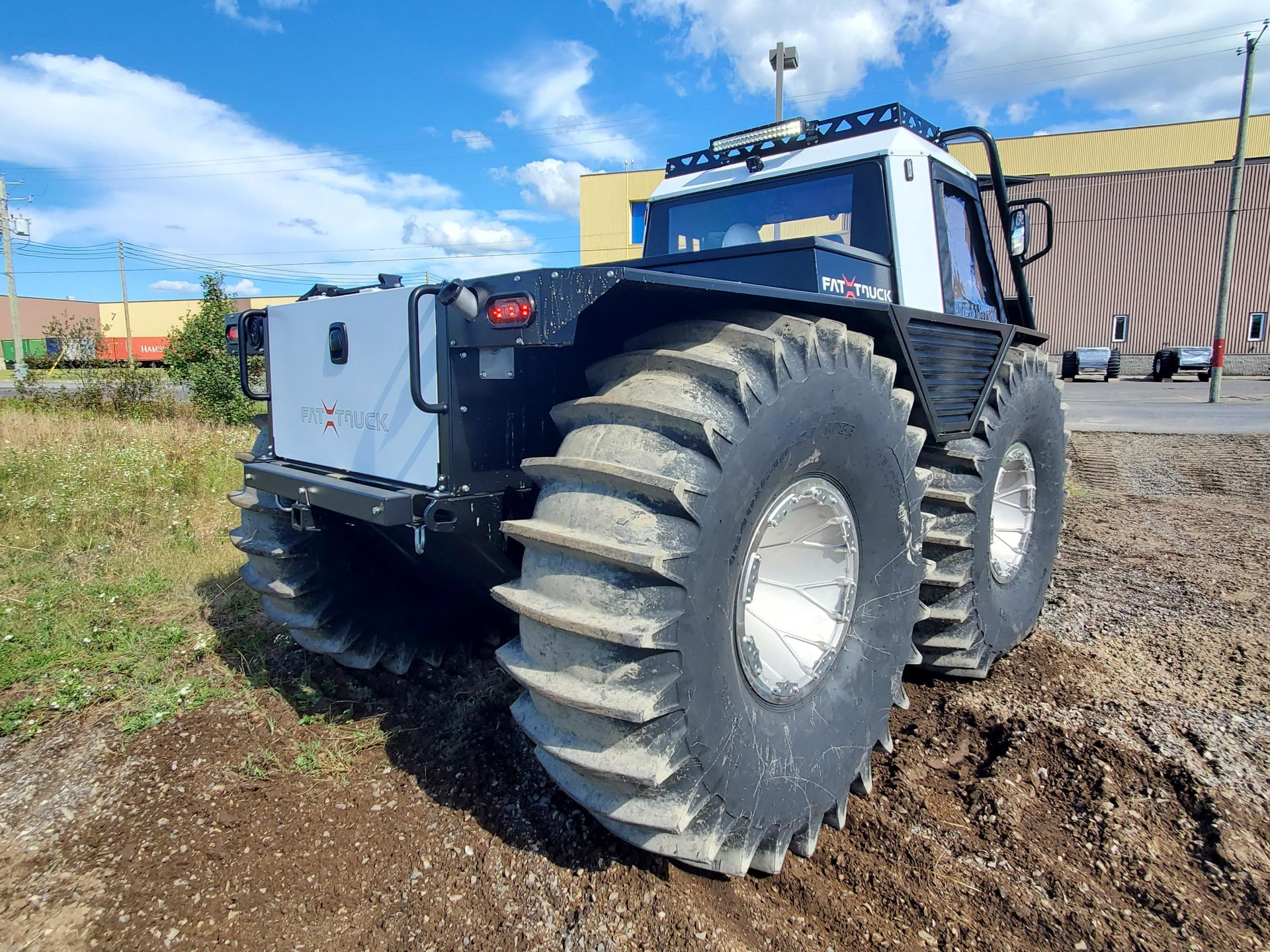 Fat Truck 614e1ca16493e