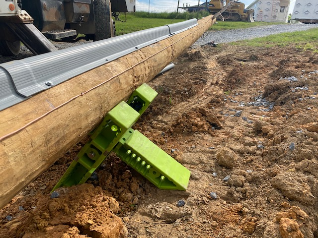 Madi Pole Cradle Outrigger Pad 02 6148a476e4d08