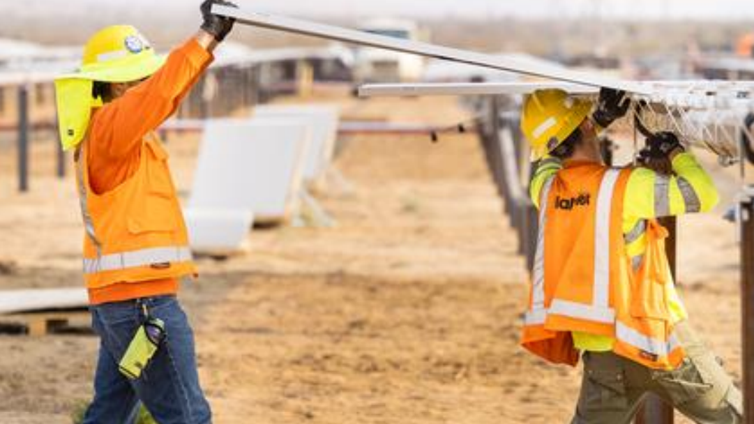 Pwr Workers 1 624e0aef3ea39