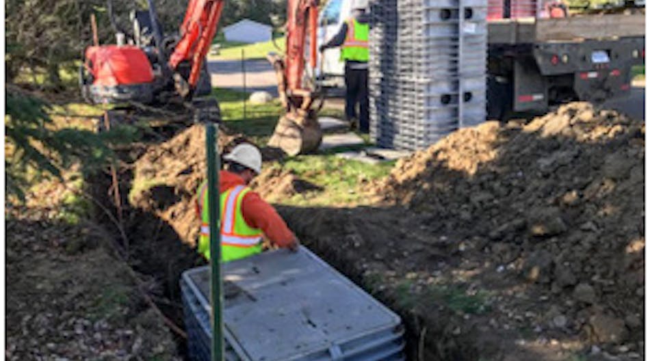 Figure 1: Hastings, Michigan HDD contractor, Dig-It Inc utility crew installing distribution line in Southwest Michigan.