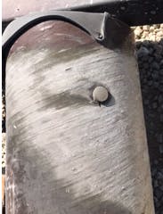 Discoloration on the RS pole above the shielded area. Courtesy of SCE.