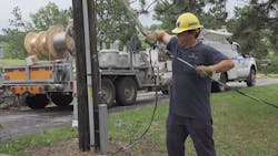 NPPD trains technicians in both barehand and hot-stick methods. In the early 2000s, NPPD technicians were trained on live transmission lines. NPPD trains technicians in both barehand and hot-stick methods. In the early 2000s, NPPD technicians were trained on live transmission lines.
