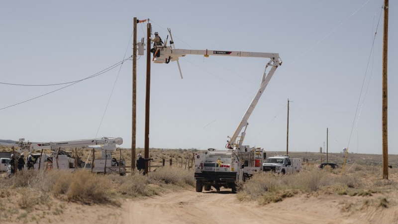 800 Srp Light Up Navajo Media05 637664d84efbb