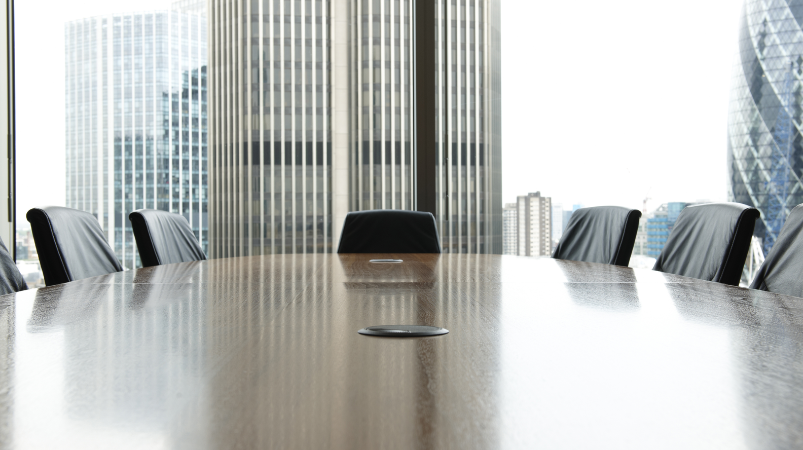 Boardroom1 Dreamstime 63d1a16177ff3