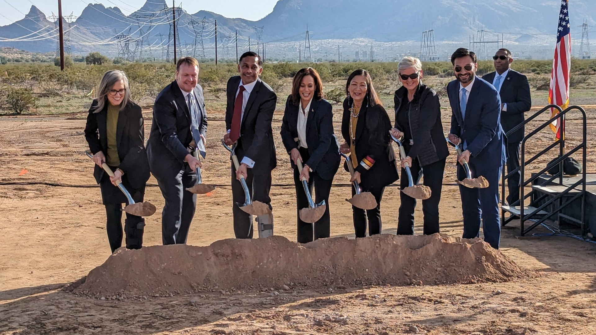 Groundbreaking Ten 63cae760bd1c8