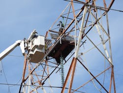 The platform was made of aluminum and vented from below. The platform was made of aluminum and vented from below.