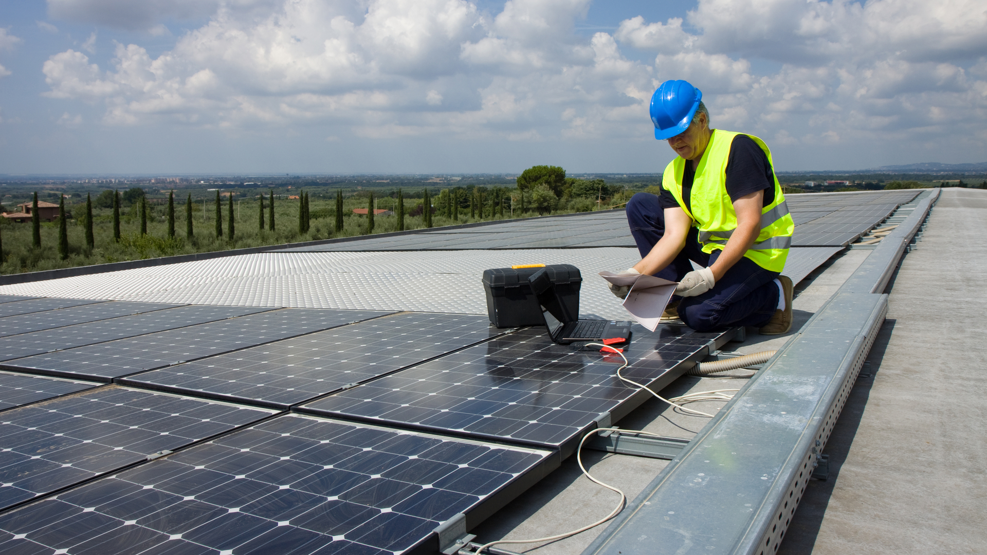 Grid Projects Drive Surging Power Sector Salaries T&D World