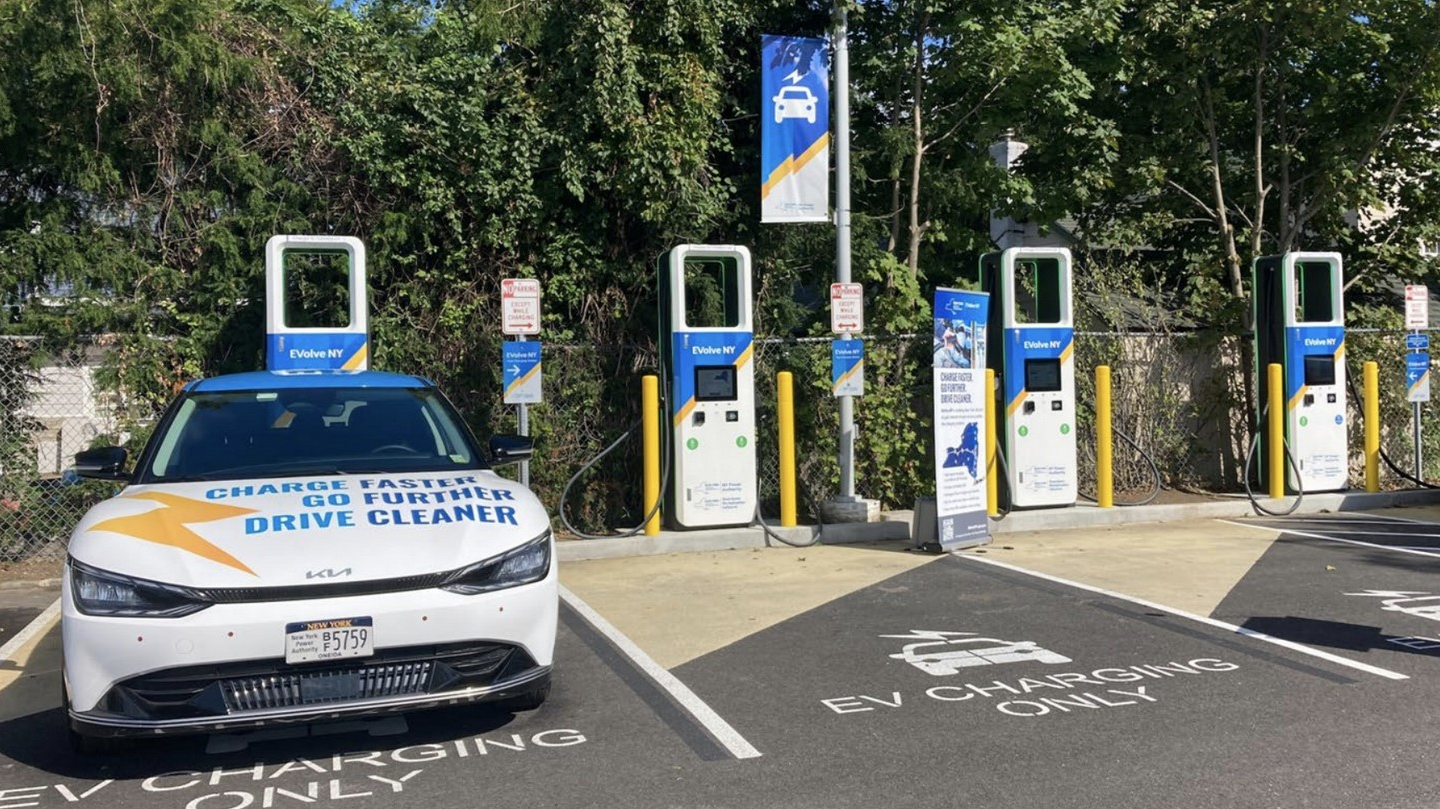 Evolve Ny 63e3d8fd768d8