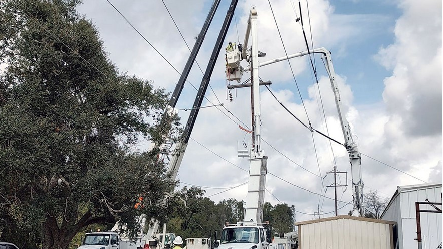 Entergy Louisiana To Rebuild Distribution Powerline | T&D World