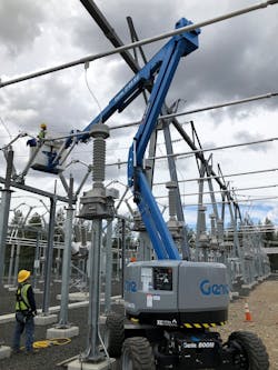 Articulated boom lifts, like Genie’s Z-45 XC, provide 24 feet of up-and-over capability, a maximum 1,000-lb platform capacity, a 5-foot jib for precise positioning, and zero tail swing. Articulated boom lifts, like Genie’s Z-45 XC, provide 24 feet of up-and-over capability, a maximum 1,000-lb platform capacity, a 5-foot jib for precise positioning, and zero tail swing.