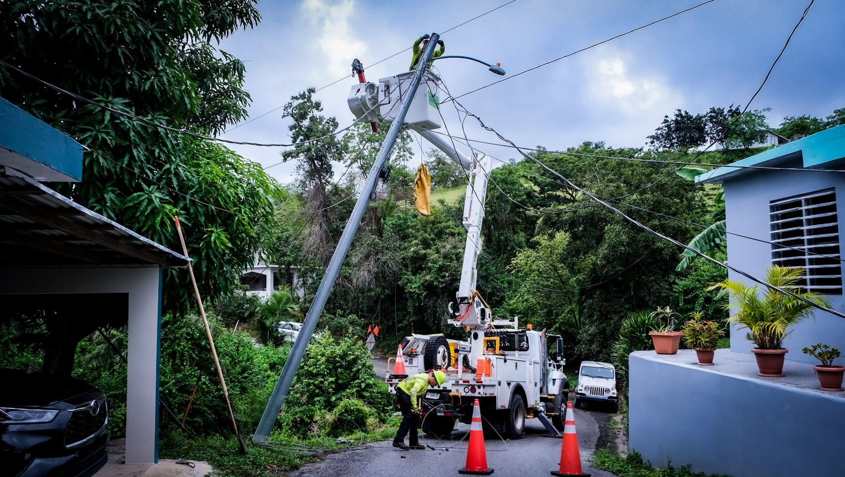 LUMA Crews Respond to Tropical Storm Franklin T&D World
