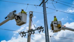 The LUMA team works tirelessly to reinforce the electrical grid and provide a more reliable service to the community. The LUMA team works tirelessly to reinforce the electrical grid and provide a more reliable service to the community.