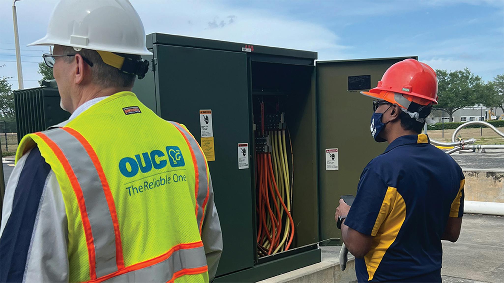 OUC crews installing UbiGrid DTM+.