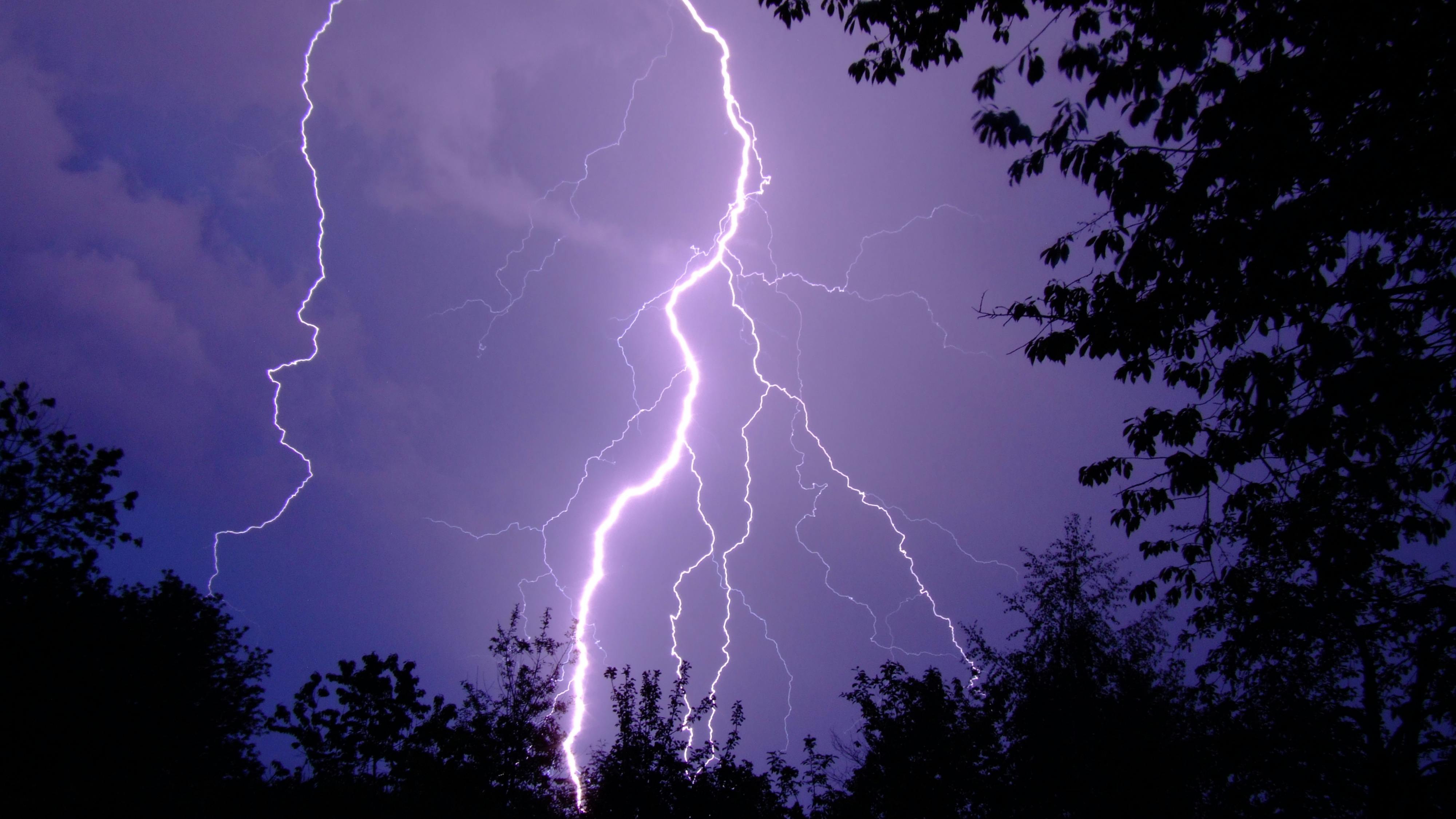 672a53db1b28325a612753e9 Dreamstime Xxl 3439627