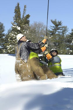 Working as a Team to Respond to Snowstorm Outages Working as a Team to Respond to Snowstorm Outages