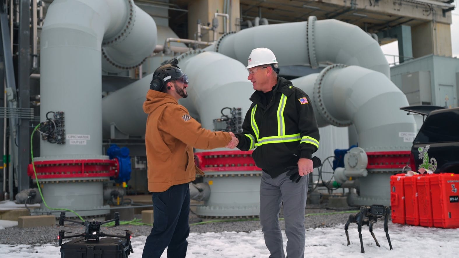 Jake Loosararian, Co-founder and CEO of Gecko Robotics and Mark Dobler, President and CEO of NAES.